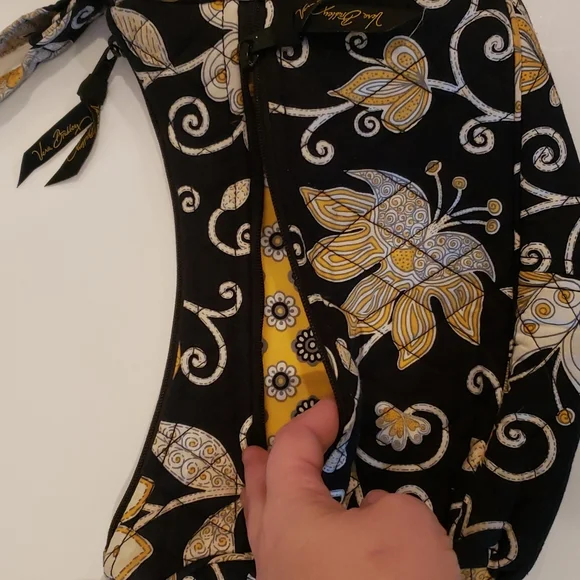 Vera Bradley purse - Picture 3 of 4